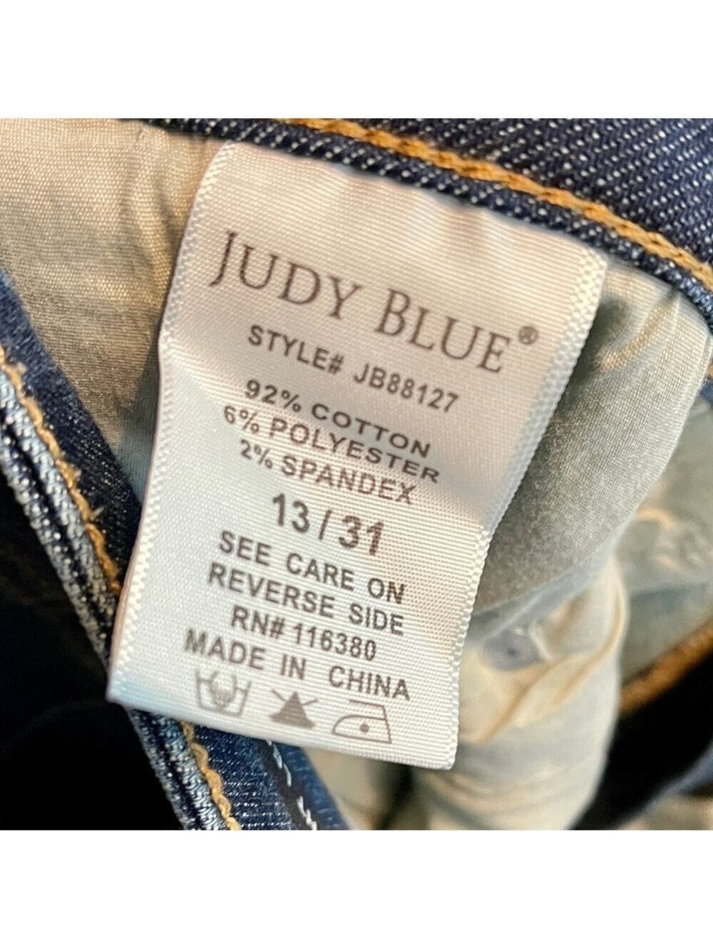SALE! Judy Blue High Rise Straight Leg Cropped Denim size 31 - Picture 11 of 11